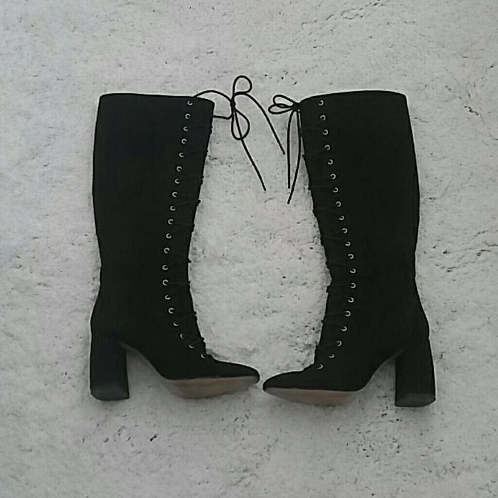 BCBG  BOOTS